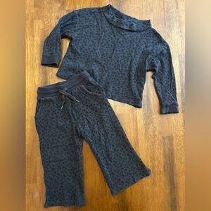 GAP Kids Waffle Knit Thermal Lounge Set Leopard Charcoal Set | Toddler Girl 3T